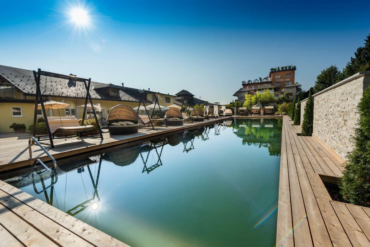 Hotel Winzer Wellness & Kuscheln ザンクト・ゲオルゲン・イム・アッターガウ エクステリア 写真