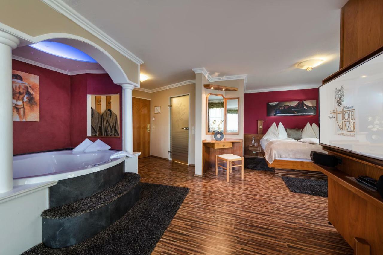 Hotel Winzer Wellness & Kuscheln ザンクト・ゲオルゲン・イム・アッターガウ エクステリア 写真