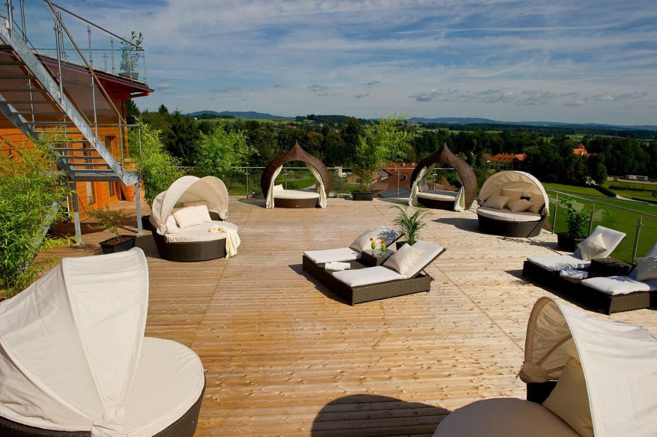 Hotel Winzer Wellness & Kuscheln ザンクト・ゲオルゲン・イム・アッターガウ エクステリア 写真