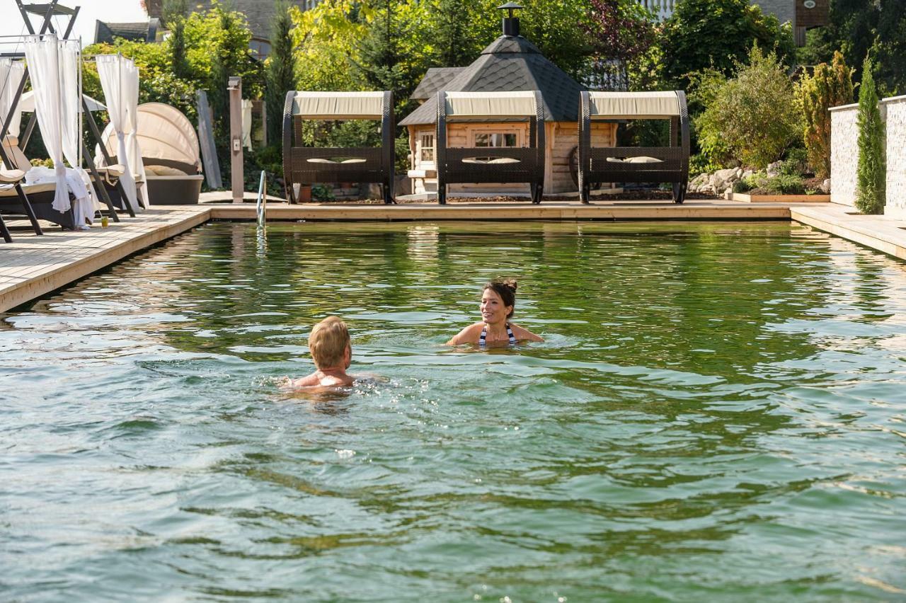 Hotel Winzer Wellness & Kuscheln ザンクト・ゲオルゲン・イム・アッターガウ エクステリア 写真