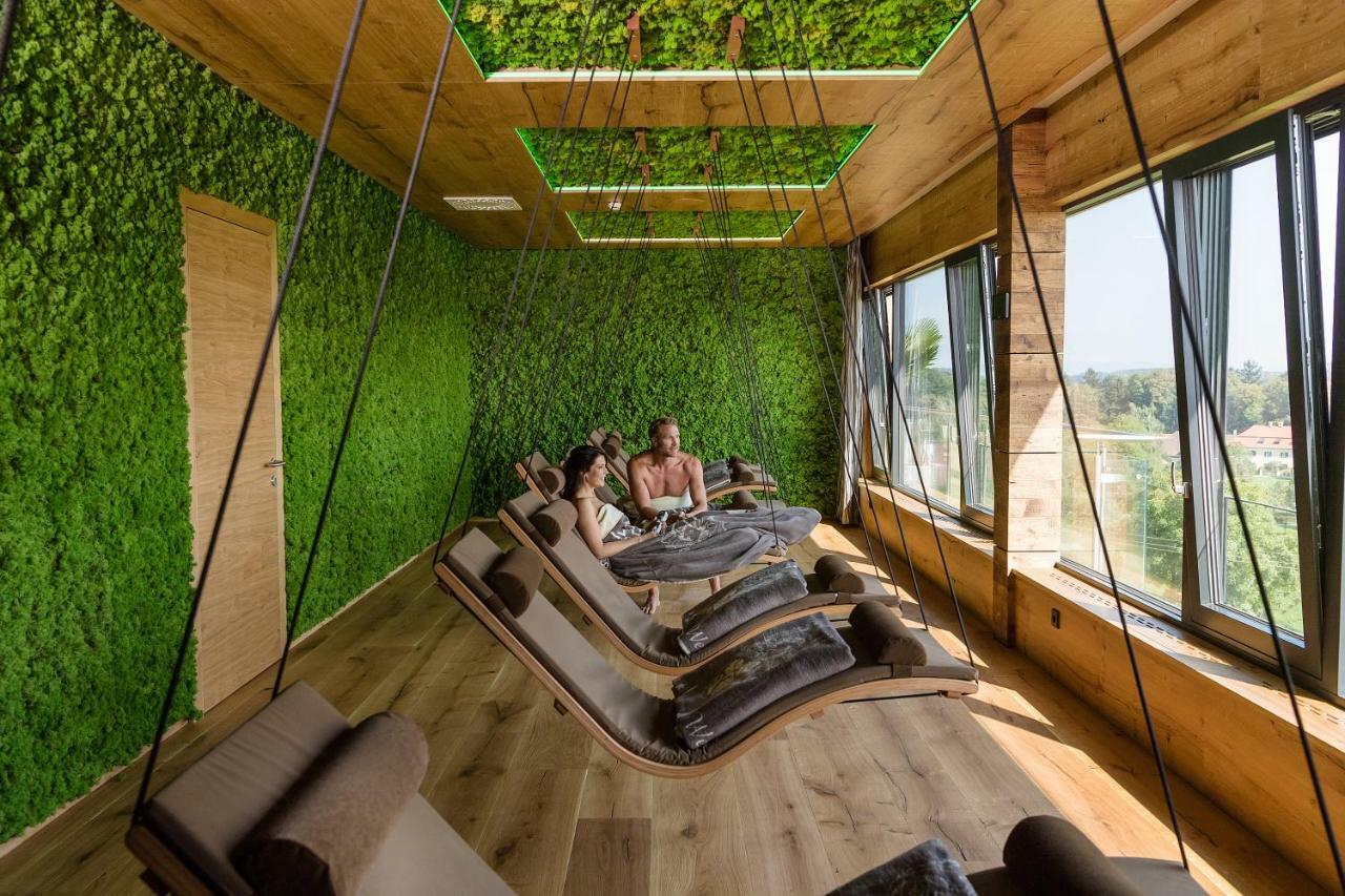 Hotel Winzer Wellness & Kuscheln ザンクト・ゲオルゲン・イム・アッターガウ エクステリア 写真