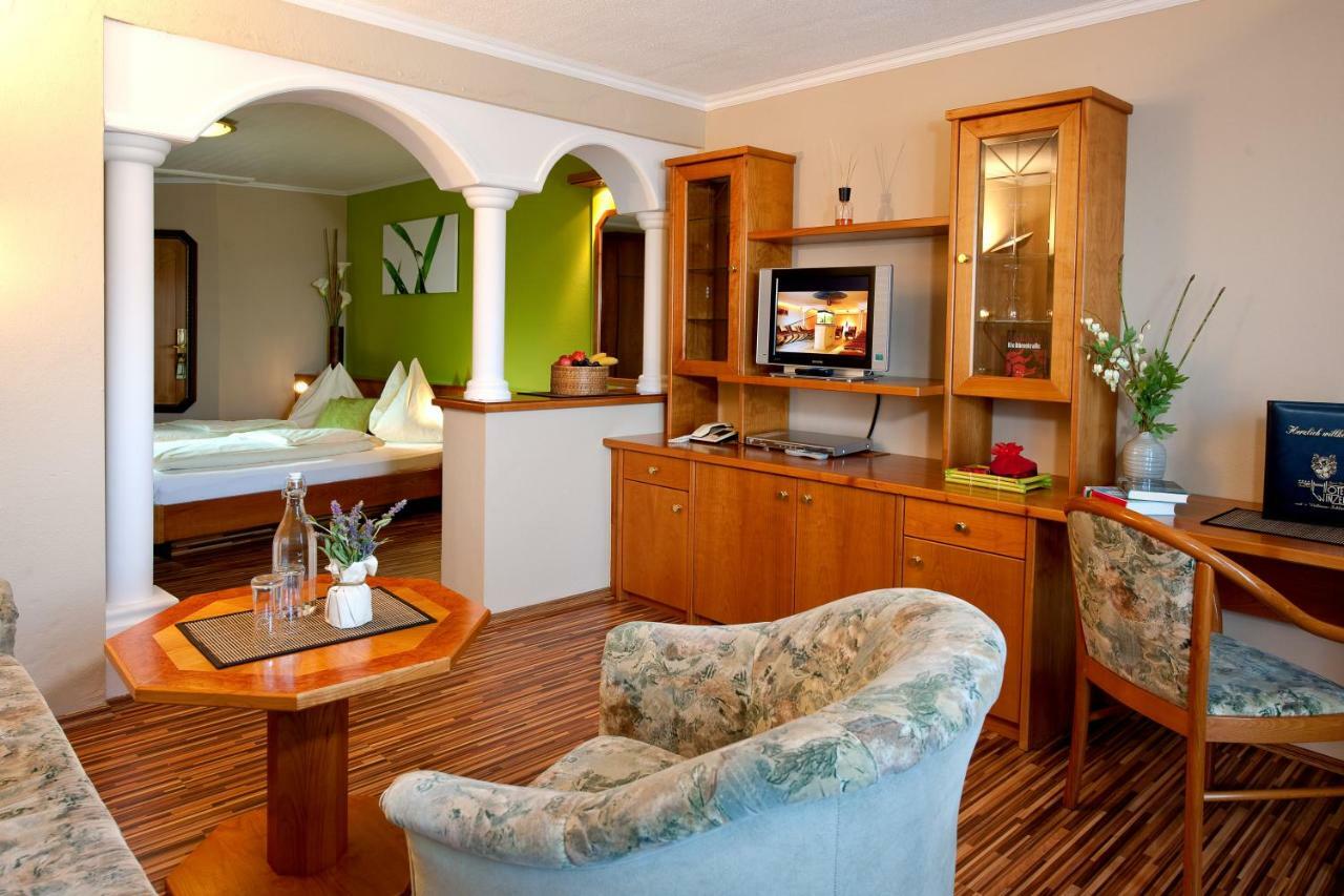 Hotel Winzer Wellness & Kuscheln ザンクト・ゲオルゲン・イム・アッターガウ エクステリア 写真